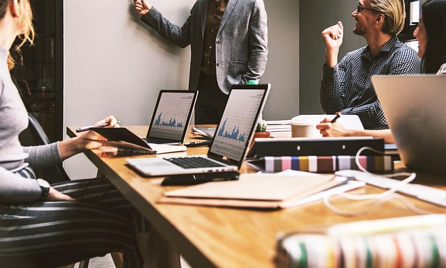 business+translation+team