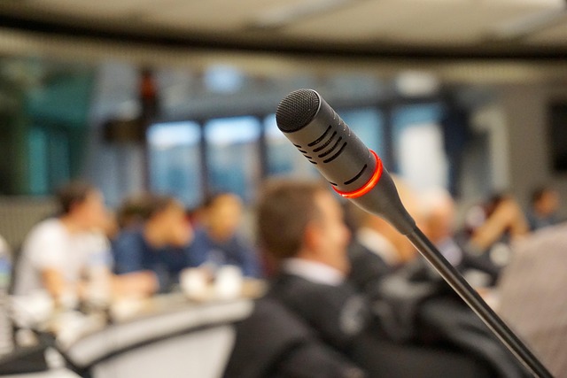 ai+meeting+microphone