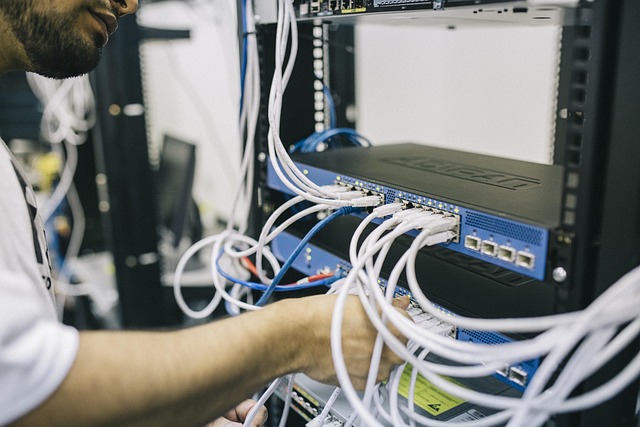data+engineer+dx